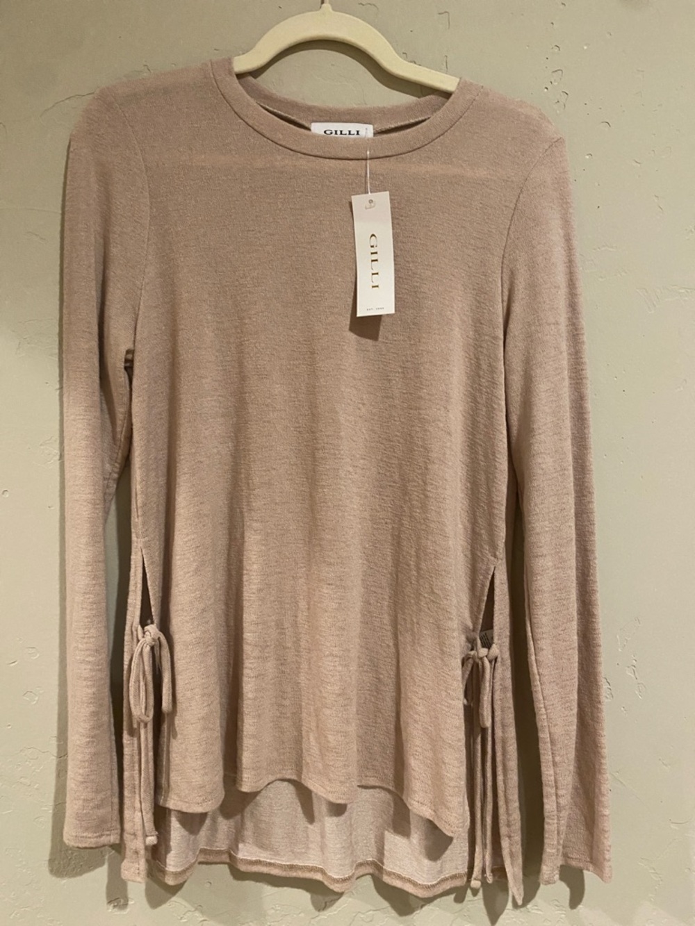 Gill  Long Sleeve Side-Tie Top in Blush Pink. NWT.